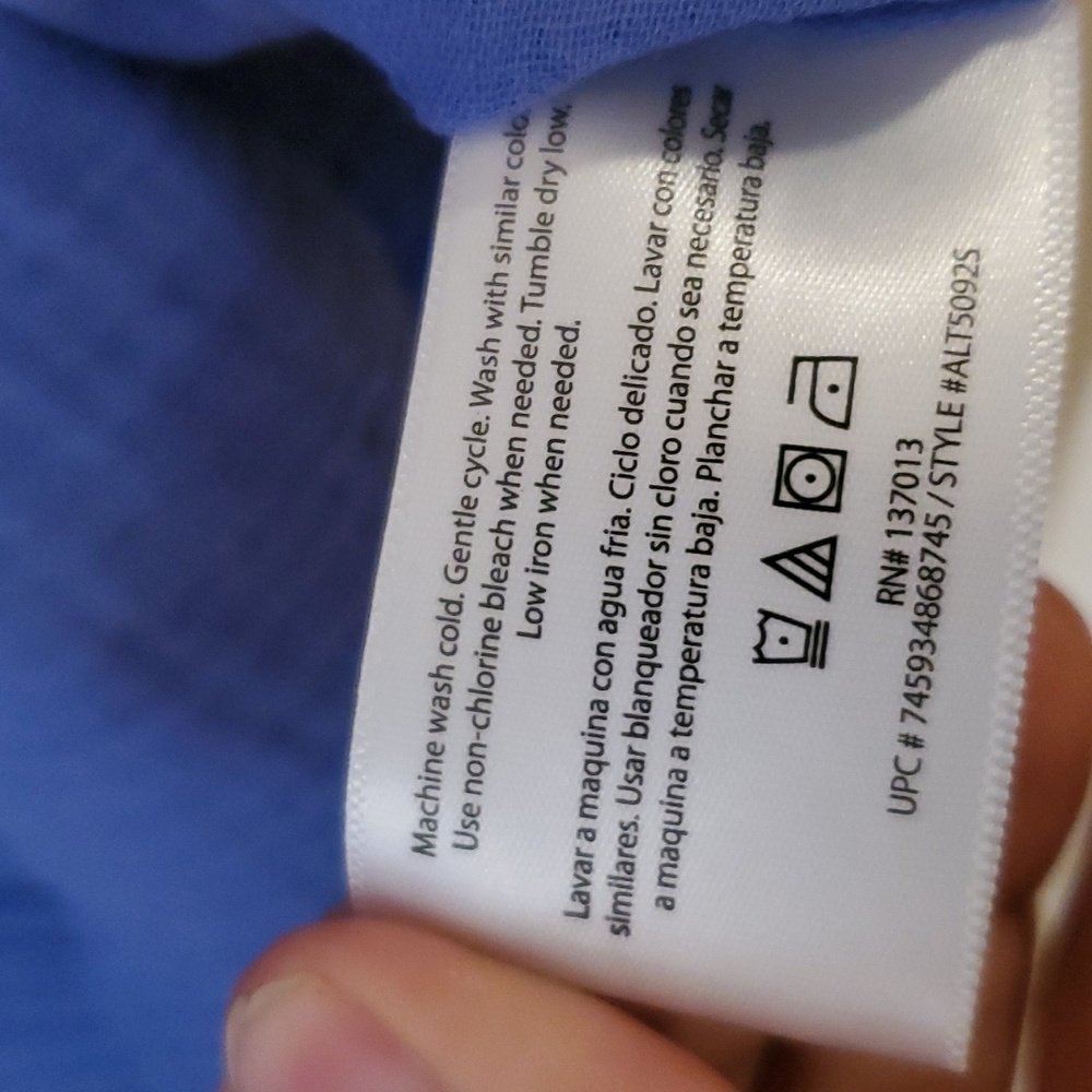 Three Dots Periwinkle Double Gauze V Neck Top Shirt Size M NWT'S - Picture 8 of 9